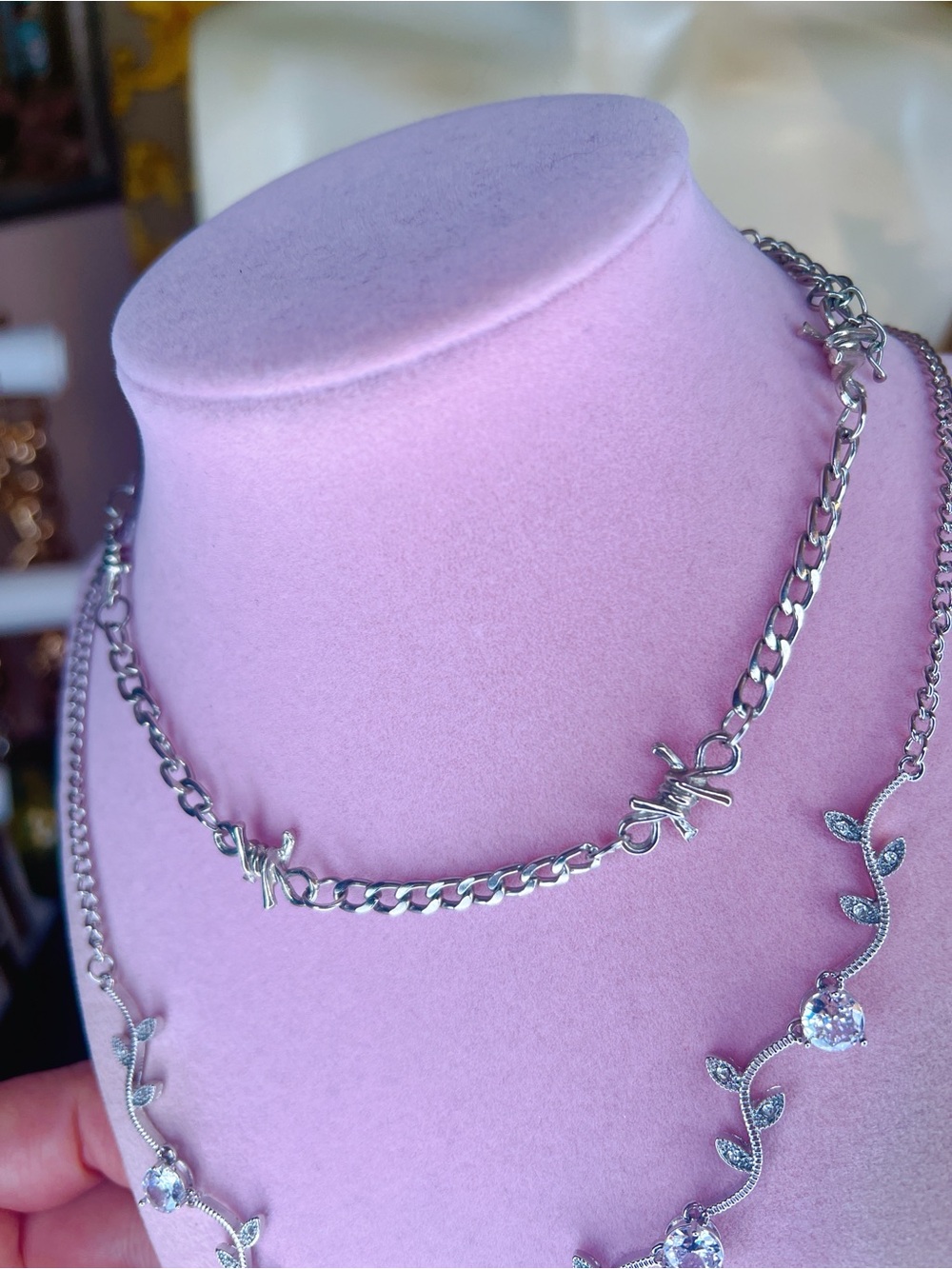 Silver vintage Choker 14” to 16” spiky knot necklace - Picture 4 of 7